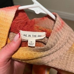 Pie in the sky turtle neck